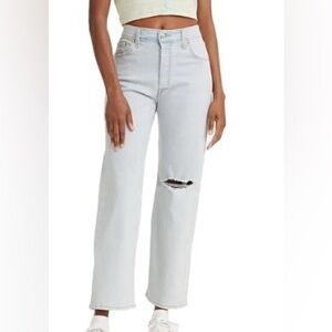 Levis’s Ribcage Straight Ankle size 32